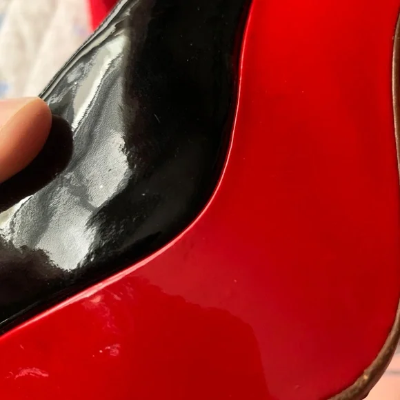 Christian Louboutin slingback heel - Picture 10 of 13